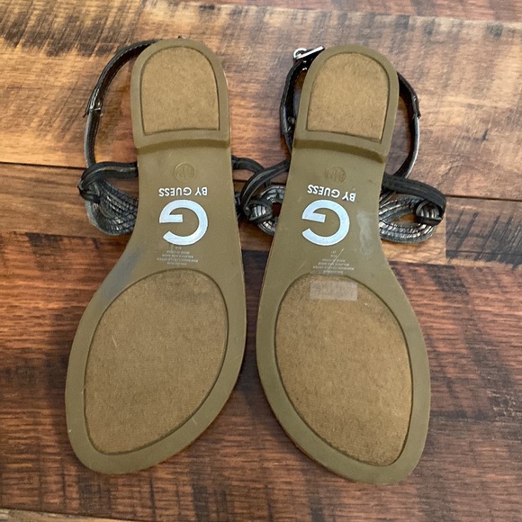 NWOT G by Guess sandals size 6.5 - Picture 2 of 3